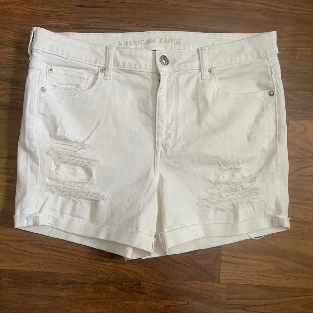 American Eagle  Super Stretch Shorts Size 16